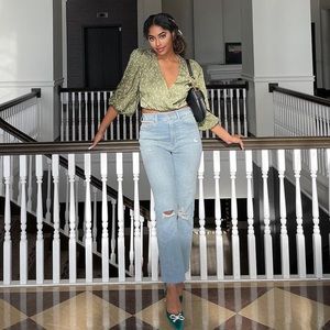 Astr green puff sleeve crop blouse